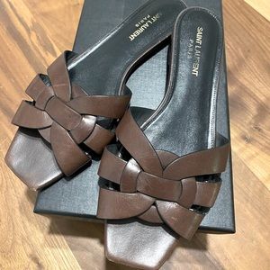Saint Laurent tribute flat sandal
